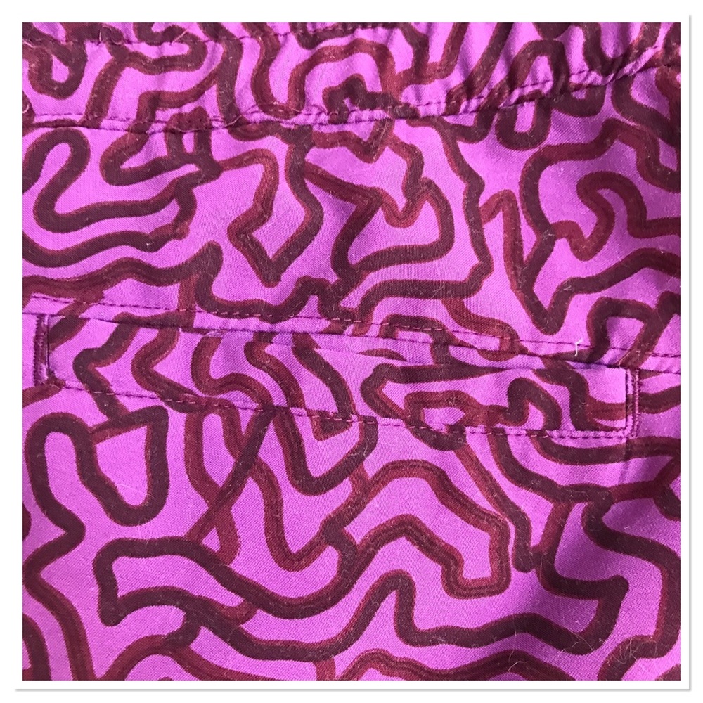 Columbia PFG Magenta Shorts Abstract Line Pattern Size Large - Picture 4 of 6